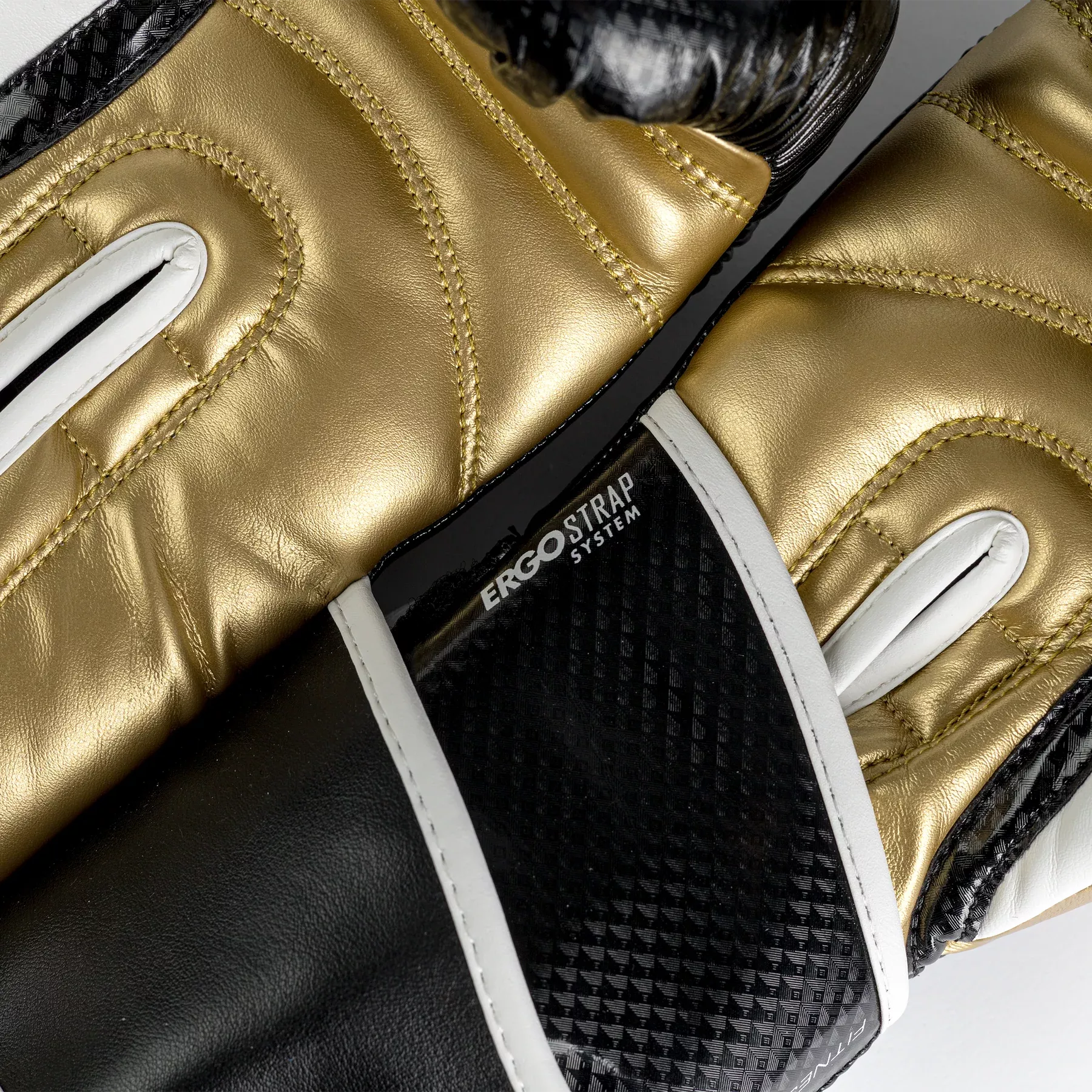 Боксерские перчатки RIVAL RB7 Fitness Plus Bag Gloves Black/Gold-10 унций (S)