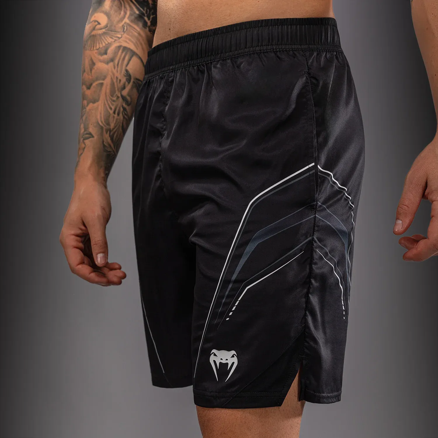Шорты Venum Streamline Training Shorts Black/White-S