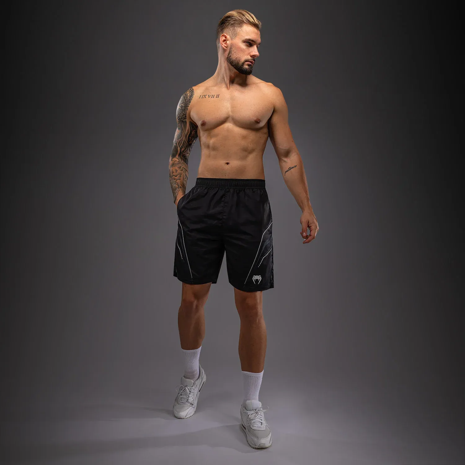 Шорты Venum Streamline Training Shorts Black/White-S