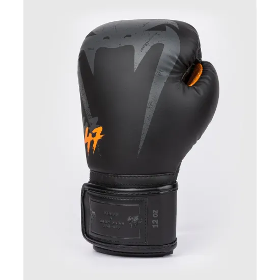 Боксерские перчатки Venum S47 Boxing Gloves Black/Orange-10