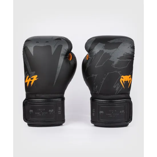 Боксерские перчатки Venum S47 Boxing Gloves Black/Orange-10