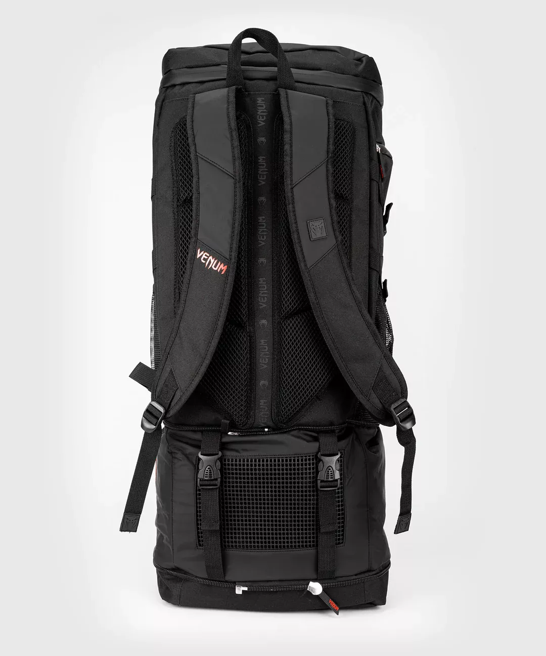 Рюкзак-сумка VENUM Challenger Xtrem Evo Backpack-черно-красный