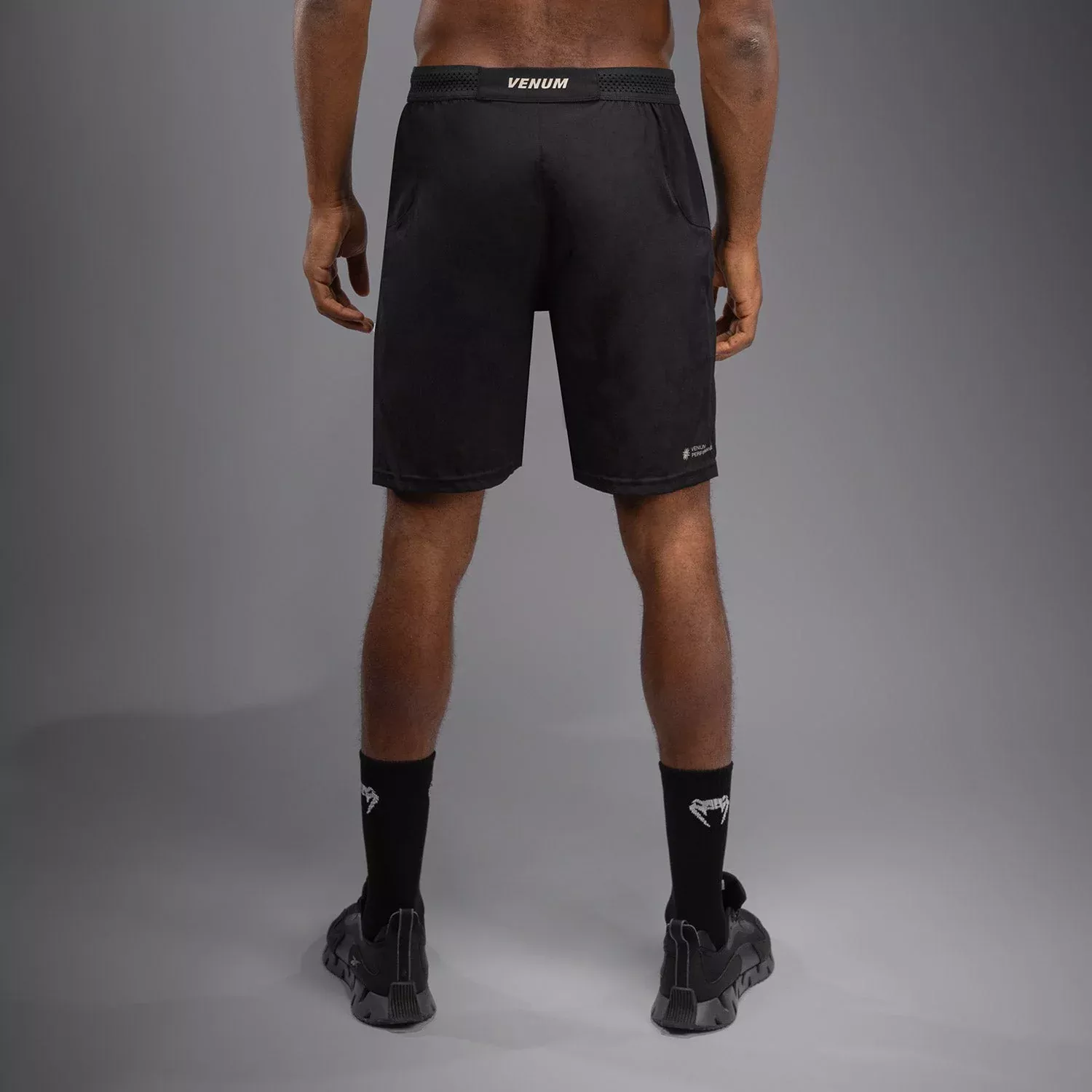 Шорты Venum G-Fit Air Training Short Deep Black/Fire Red-S