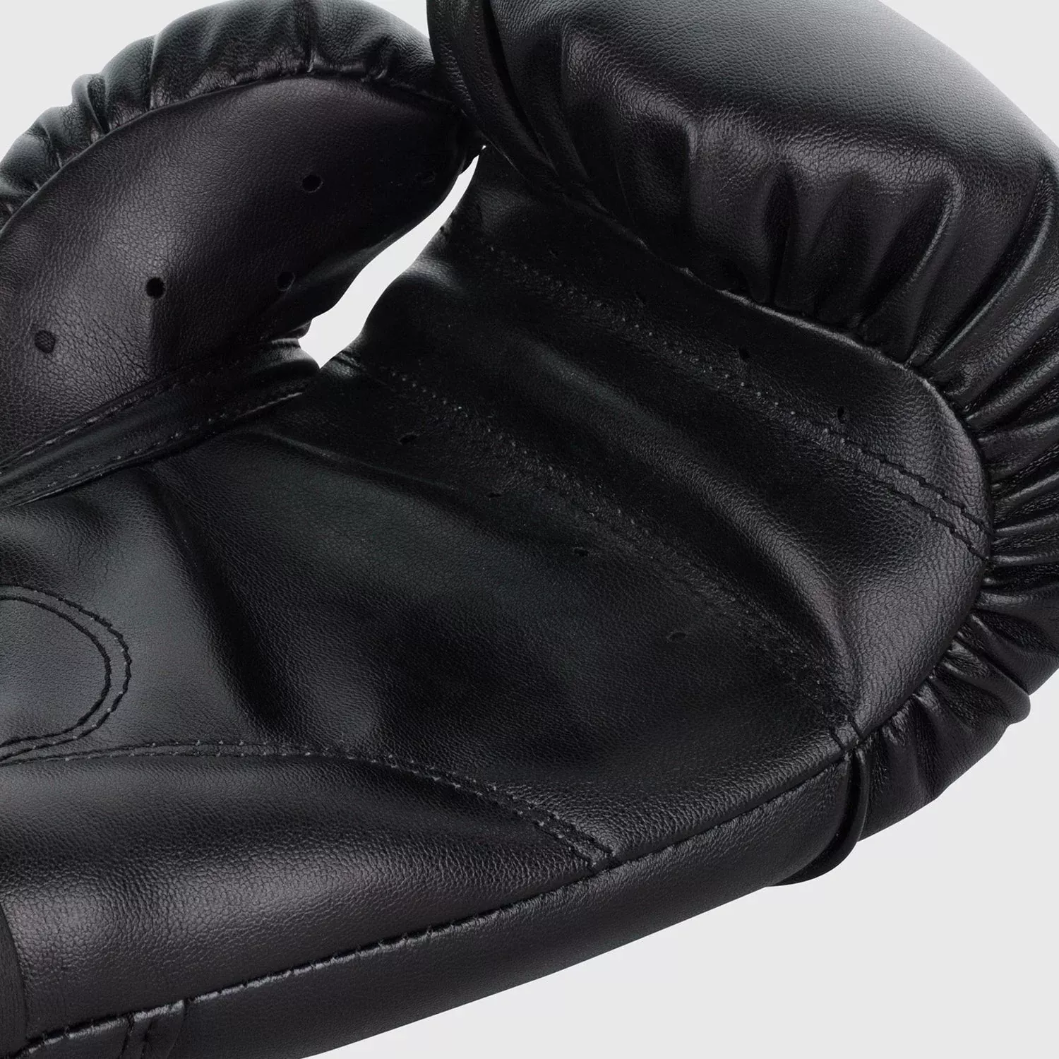 Боксерские перчатки Venum Contender Black/Cyan 10 унций
