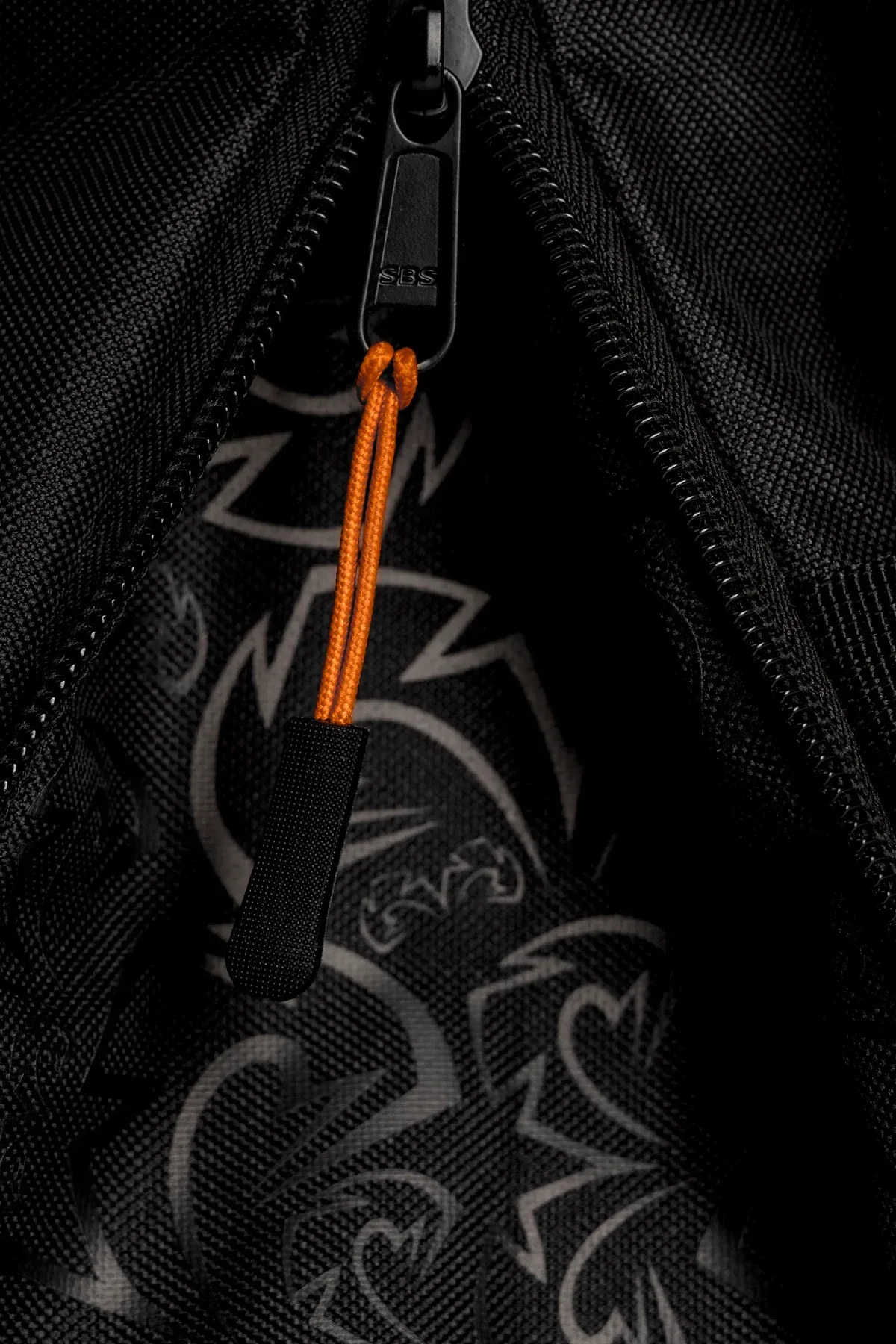 Рюкзак Rival Expandable Backpack-чорний