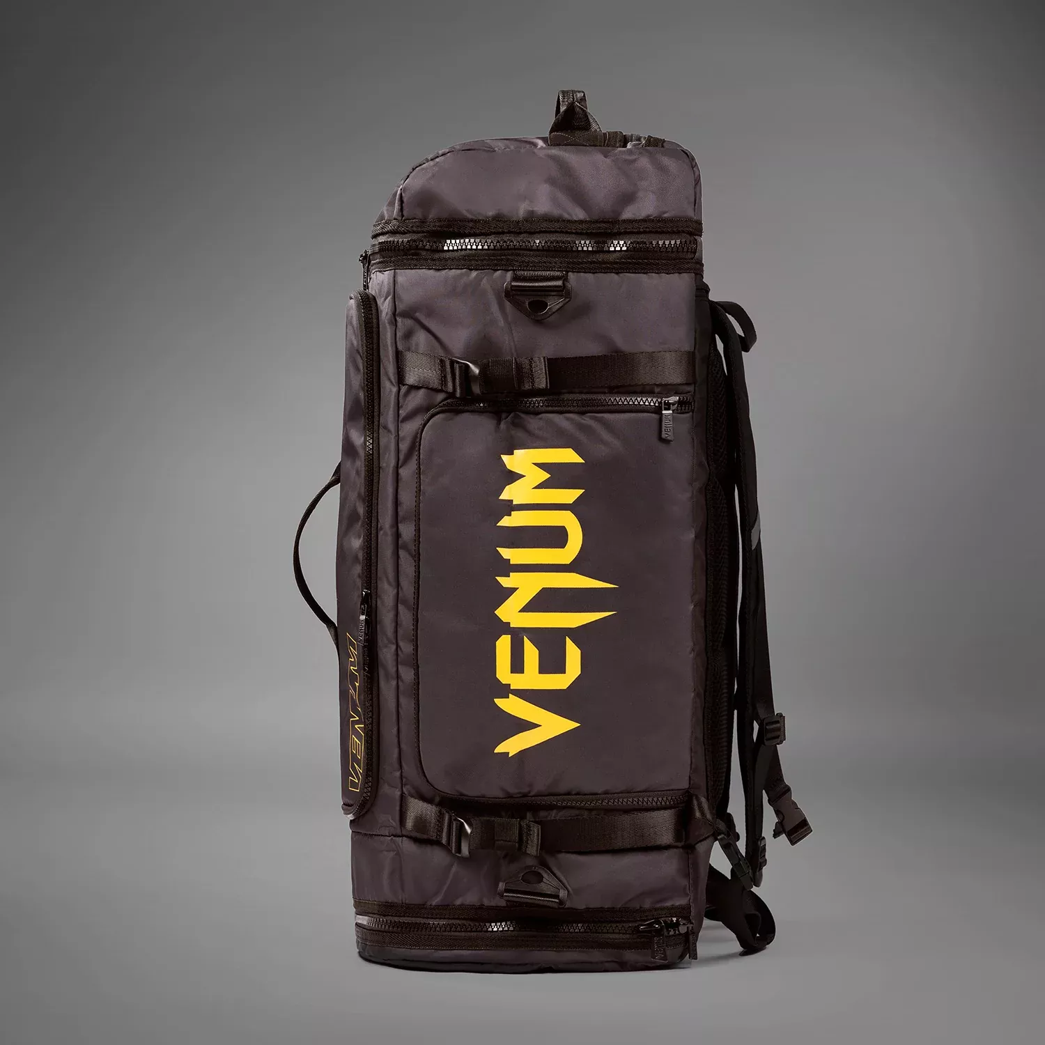 Сумка-рюкзак UFC Fusion by Venum Authentic Fight Week Duffle Bag Earthen Brown-58х31х22см