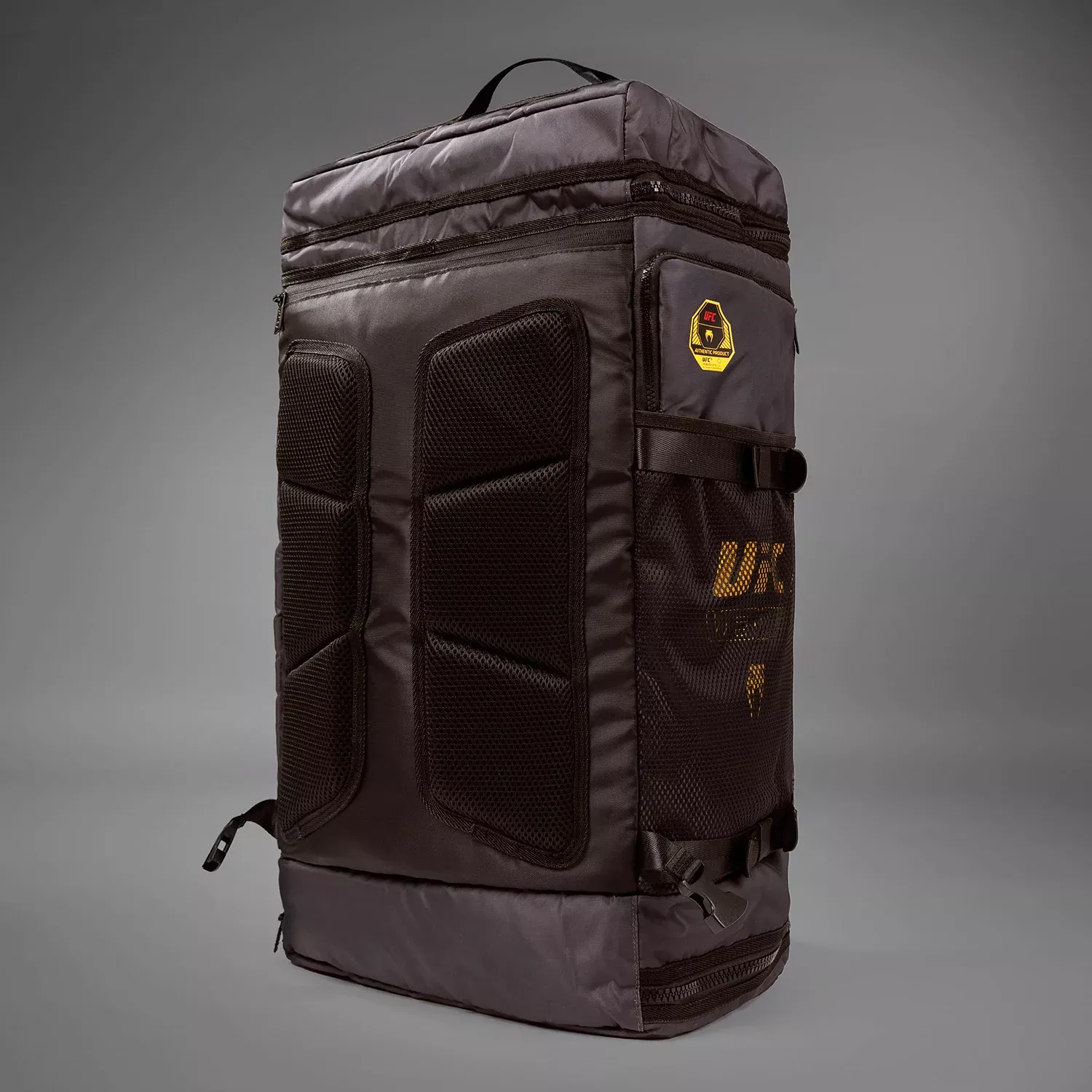 Сумка-рюкзак UFC Fusion by Venum Authentic Fight Week Duffle Bag Earthen Brown-58х31х22см