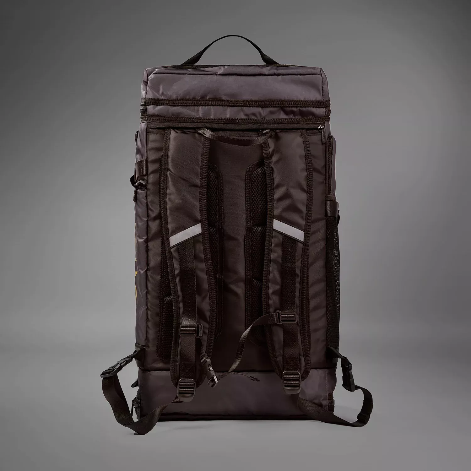 Сумка-рюкзак UFC Fusion by Venum Authentic Fight Week Duffle Bag Earthen Brown-58х31х22см