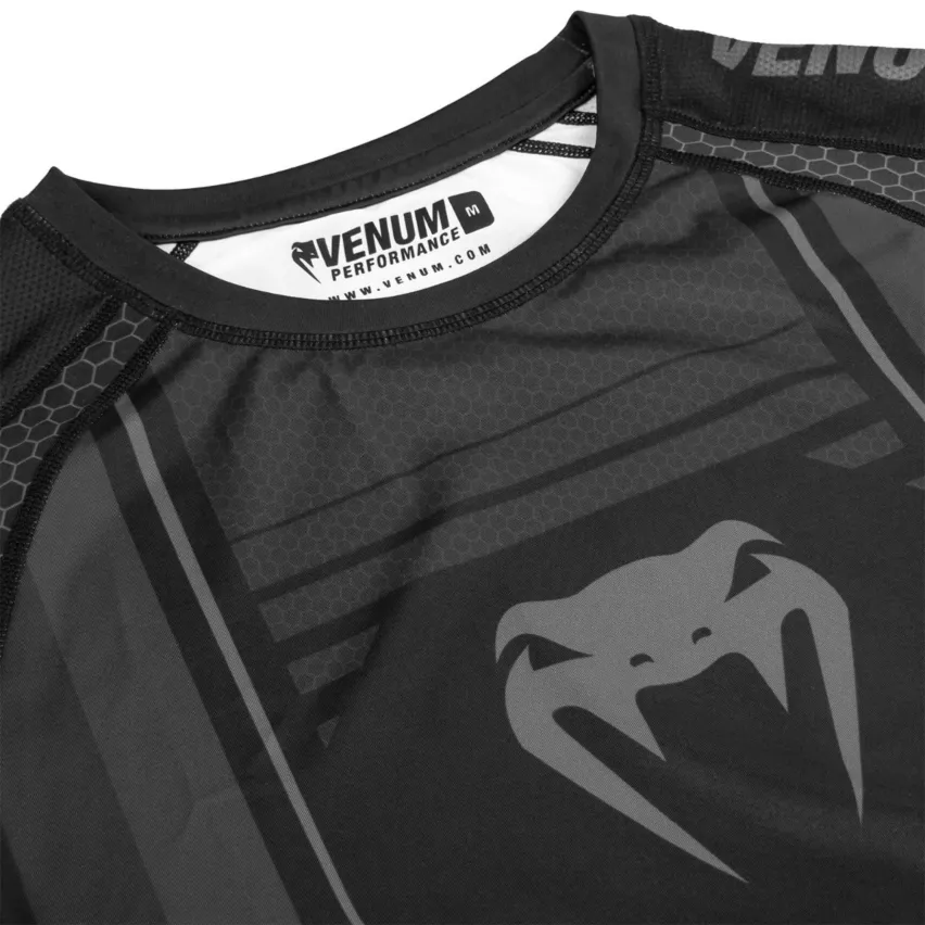 Рашгард Venum Technical 2.0 Short Sleeve Rashguard Black/Black-M