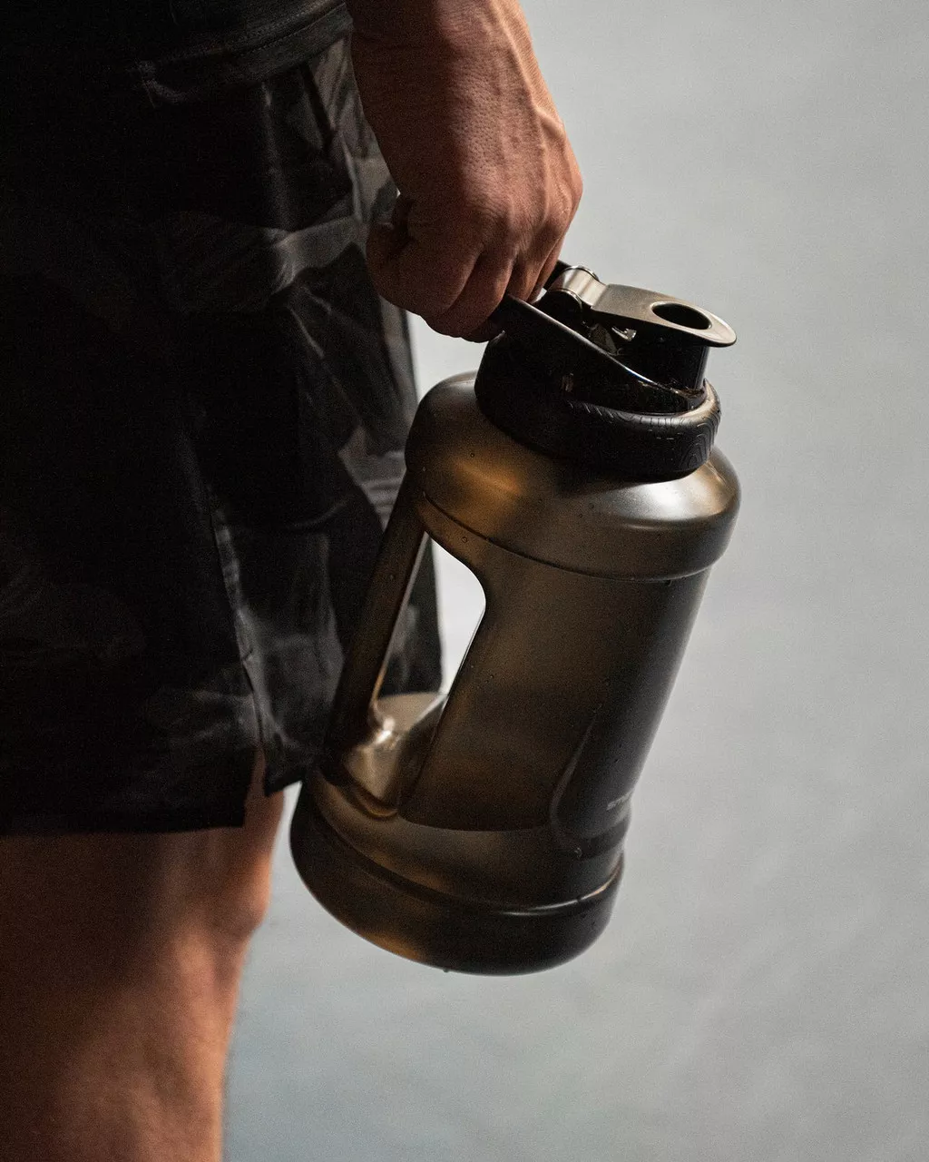 Спортивная бутылка SmartShake Ultimate Jug 72oz/2100ml Black