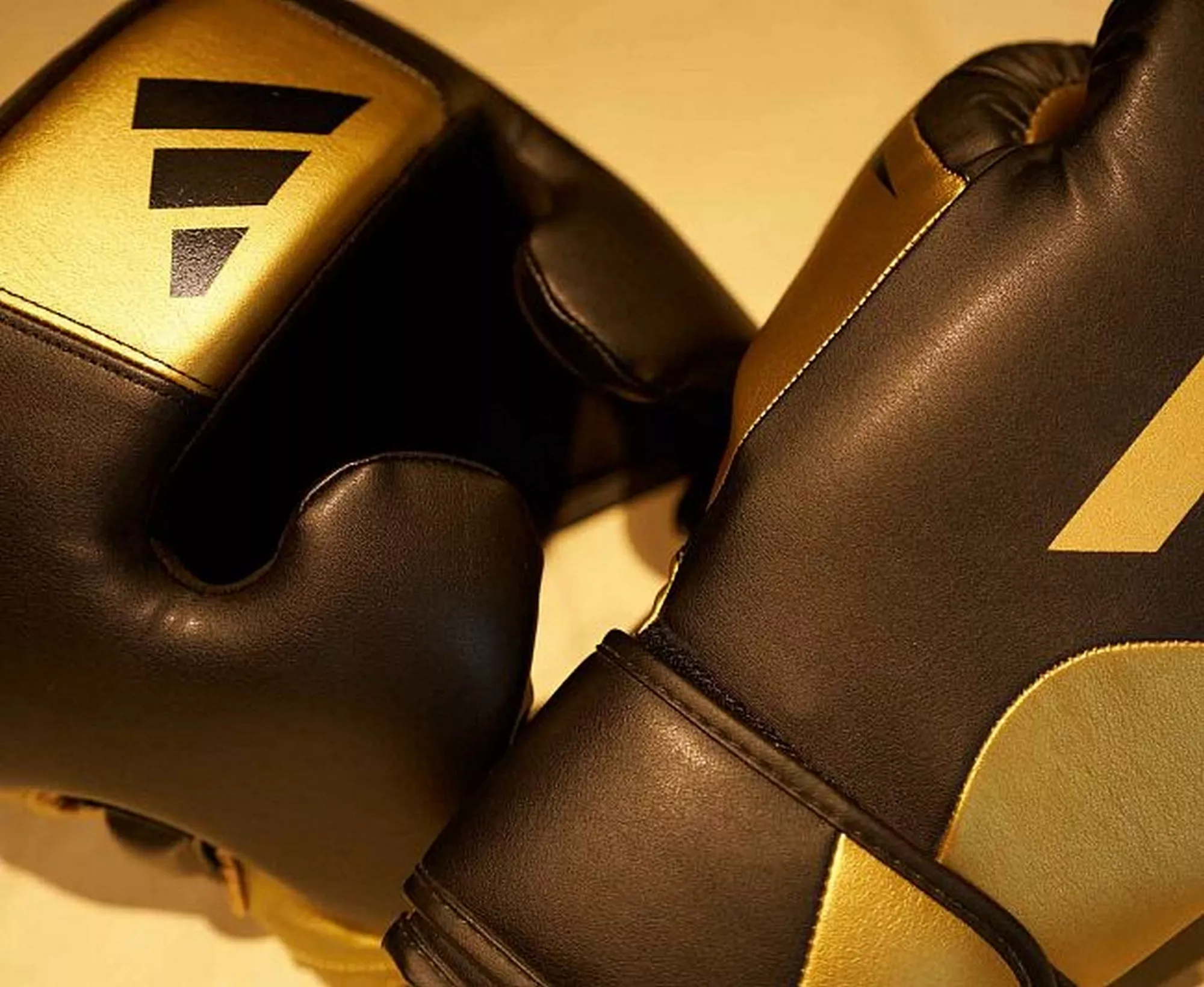 Шлем боксерский Adidas Speed Pro Black/Gold-M