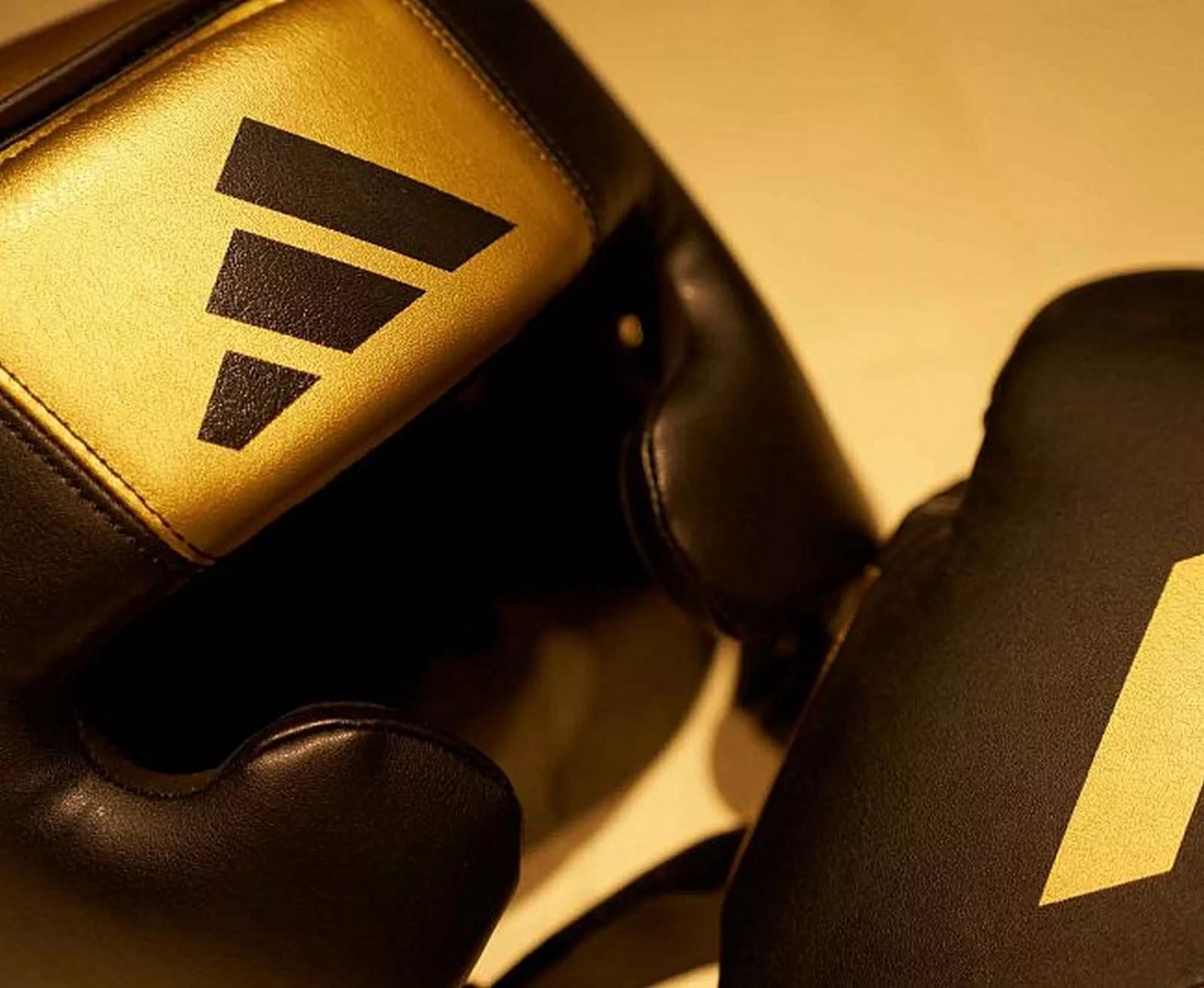 Шлем боксерский Adidas Speed Pro Black/Gold-M