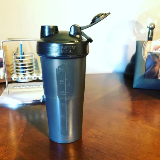 Шейкер спортивный BlenderBottle Classic Loop 28oz/820ml Black (ORIGINAL)