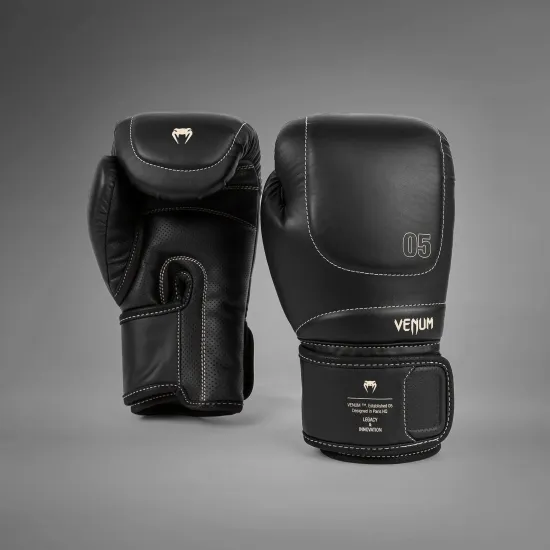 Боксерские перчатки Venum Impact Evo Boxing Gloves Black-10 унций