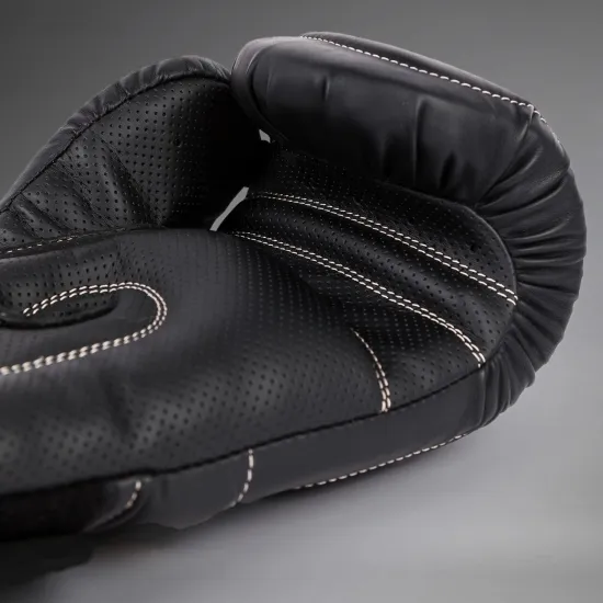 Боксерские перчатки Venum Impact Evo Boxing Gloves Black-10 унций