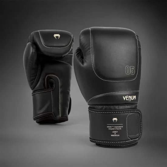 Боксерские перчатки Venum Impact Evo Boxing Gloves Black-10 унций