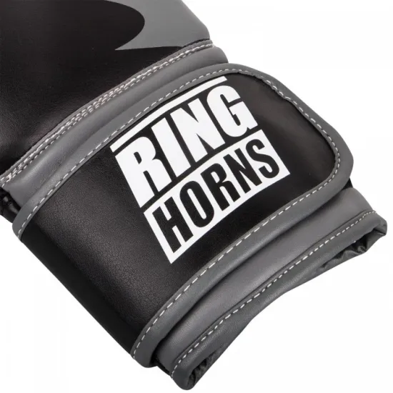 Боксерские перчатки Ringhorns charger black 10 унций