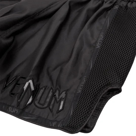 Шорти для тайського боксу Venum Giant Muay Thai Shorts Black S