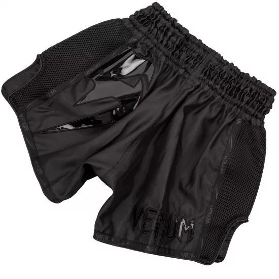 Шорти для тайського боксу Venum Giant Muay Thai Shorts Black S
