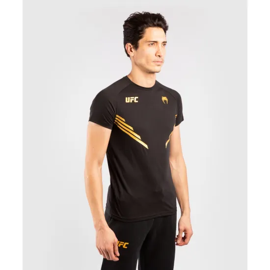Футболка UFC Venum replica - champion XS