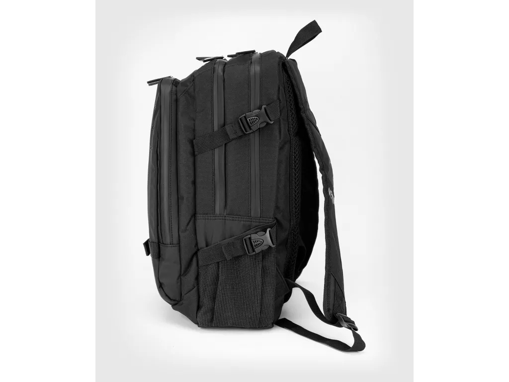 Рюкзак VENUM Challenger Pro Evo Backpack Чорний
